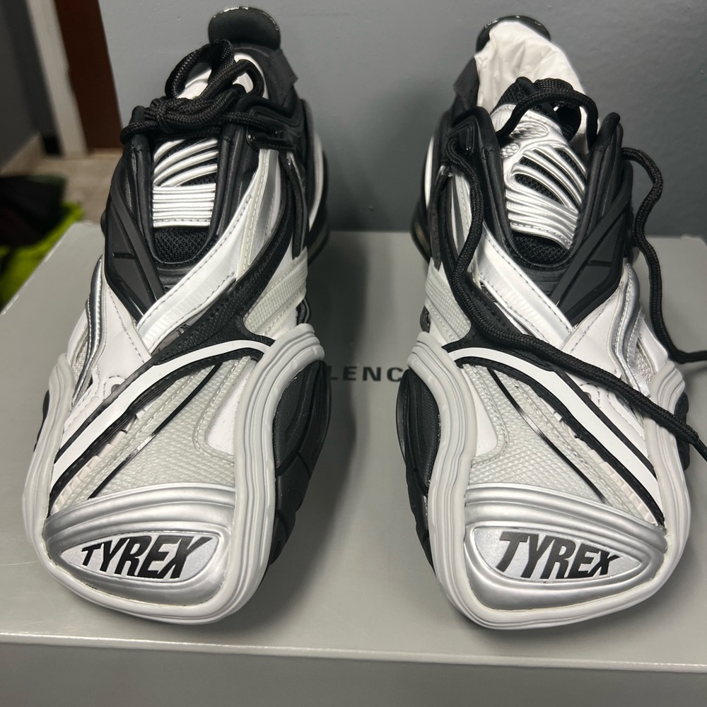 NIB Balenciaga Tyrex Women’s Black and White and silver Sneakers
